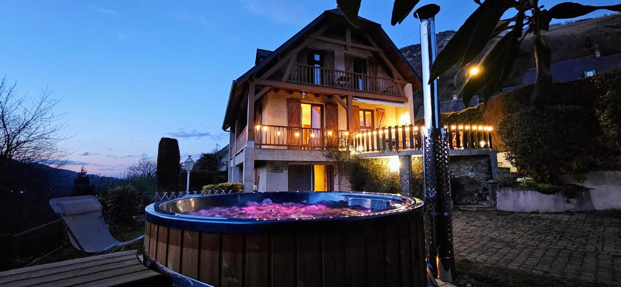 La Bigourdane Grand Gite Confortable & Spa Кампан Екстериор снимка